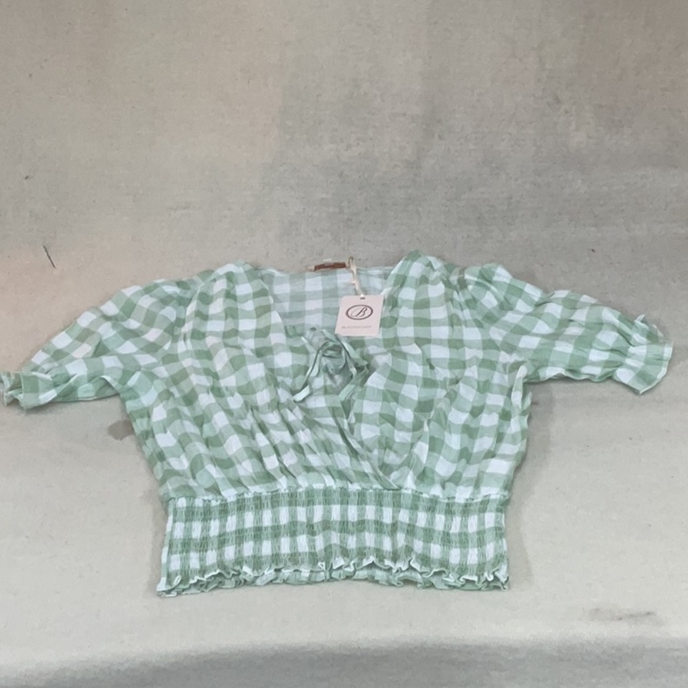 NWT Woman’s Blousology shirt